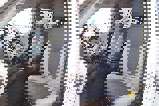 Used 2022 Toyota RAV4 XLE image 16