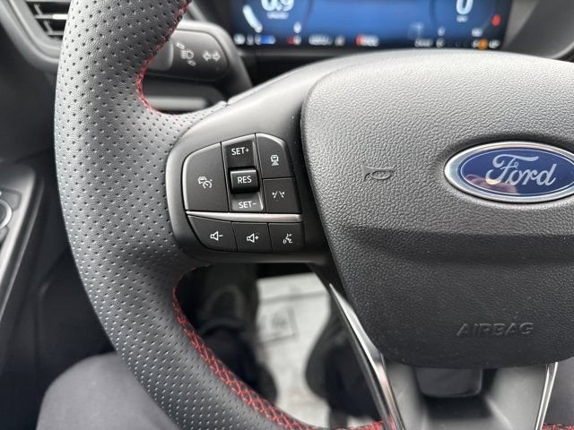 Certified 2023 Ford Escape ST-Line Elite AWD/4WD image 21