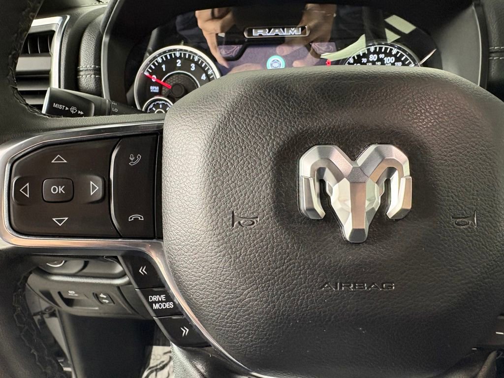Used 2025 RAM 1500 Laramie AWD/4WD image 24