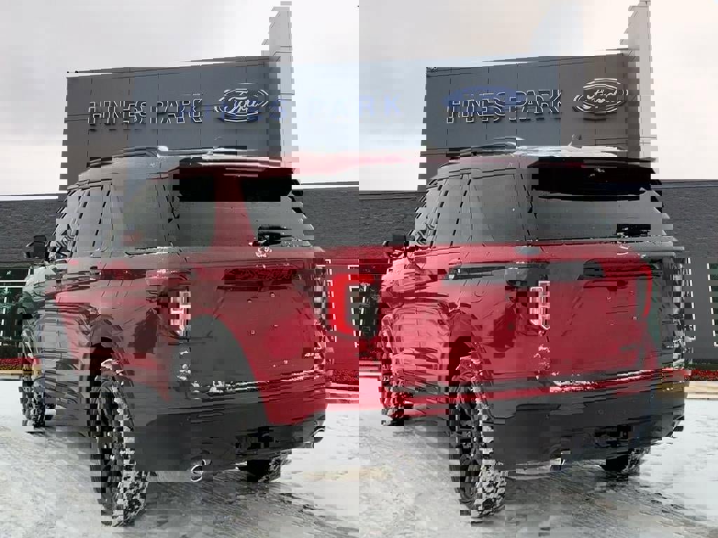 Certified 2022 Ford Explorer ST-Line w/ Class IV Trailer Tow Package image 3