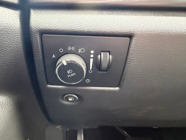 Used 2020 Jeep Grand Cherokee Laredo w/ Laredo X Package AWD/4WD image 23