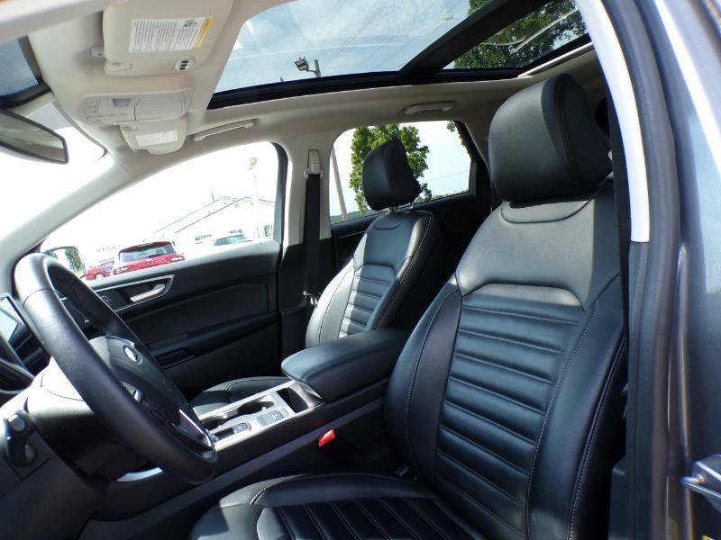 Certified 2024 Ford Edge SEL w/ Convenience Package AWD/4WD image 5