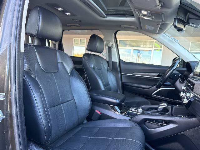 Used 2022 Kia Telluride EX w/ EX Premium Package AWD/4WD image 34