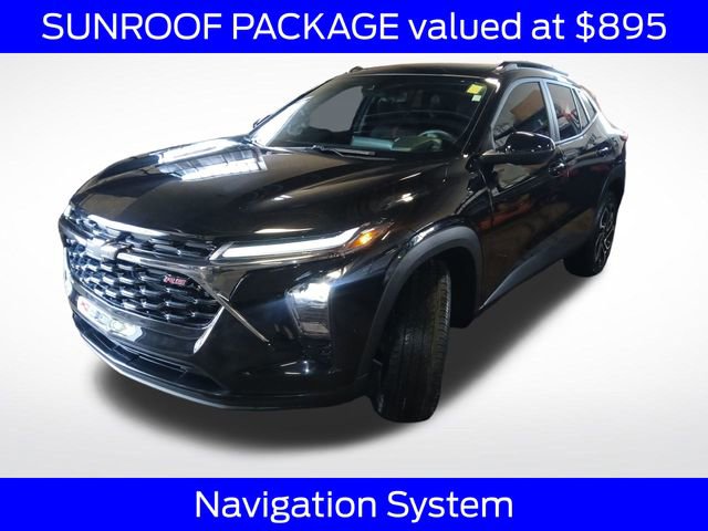 Used 2025 Chevrolet Trax RS w/ Sunroof Package FWD image 3