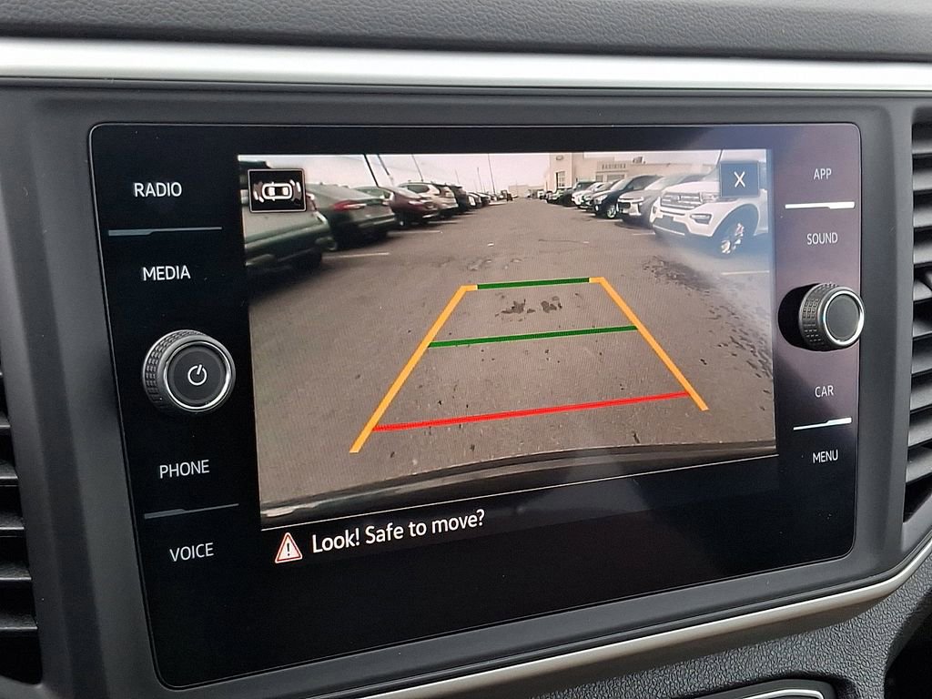 Used 2021 Volkswagen Atlas Cross Sport SE image 18