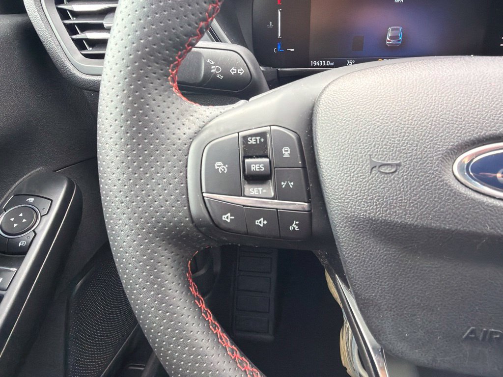 Certified 2024 Ford Escape ST-Line AWD/4WD image 18