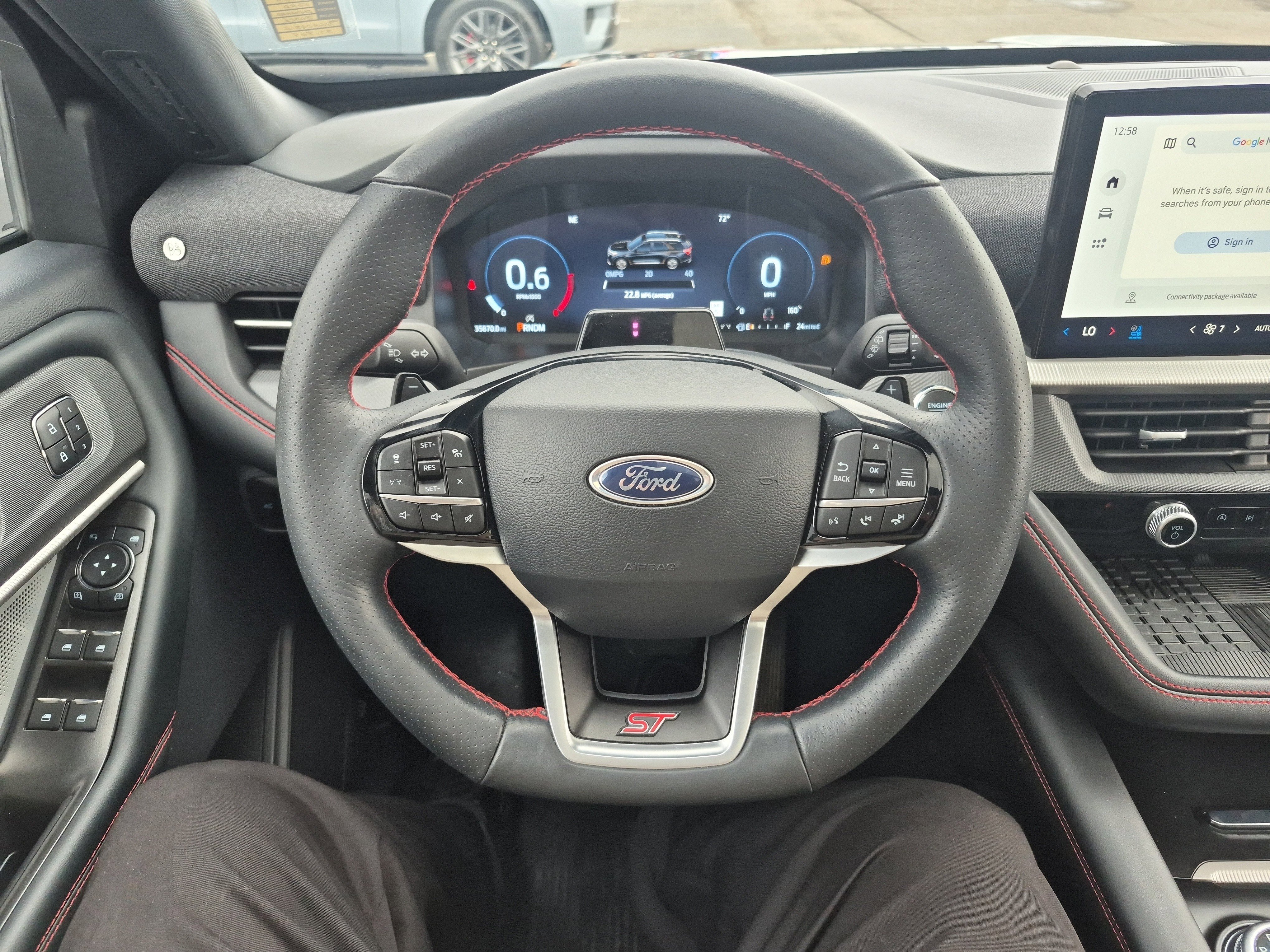 Certified 2025 Ford Explorer ST image 30