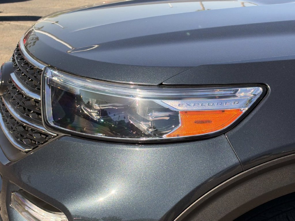 Certified 2023 Ford Explorer XLT w/ Equipment Group 202A RWD image 9