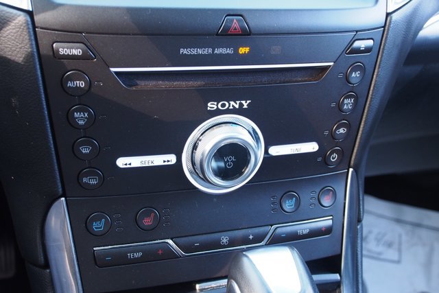 Certified 2017 Ford Edge Titanium w/ Equipment Group 301A image 25