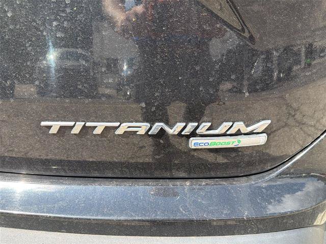 Certified 2019 Ford Edge Titanium w/ Equipment Group 301A AWD/4WD image 2