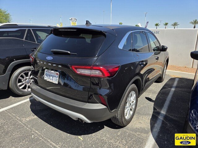 Certified 2023 Ford Escape Active FWD image 2