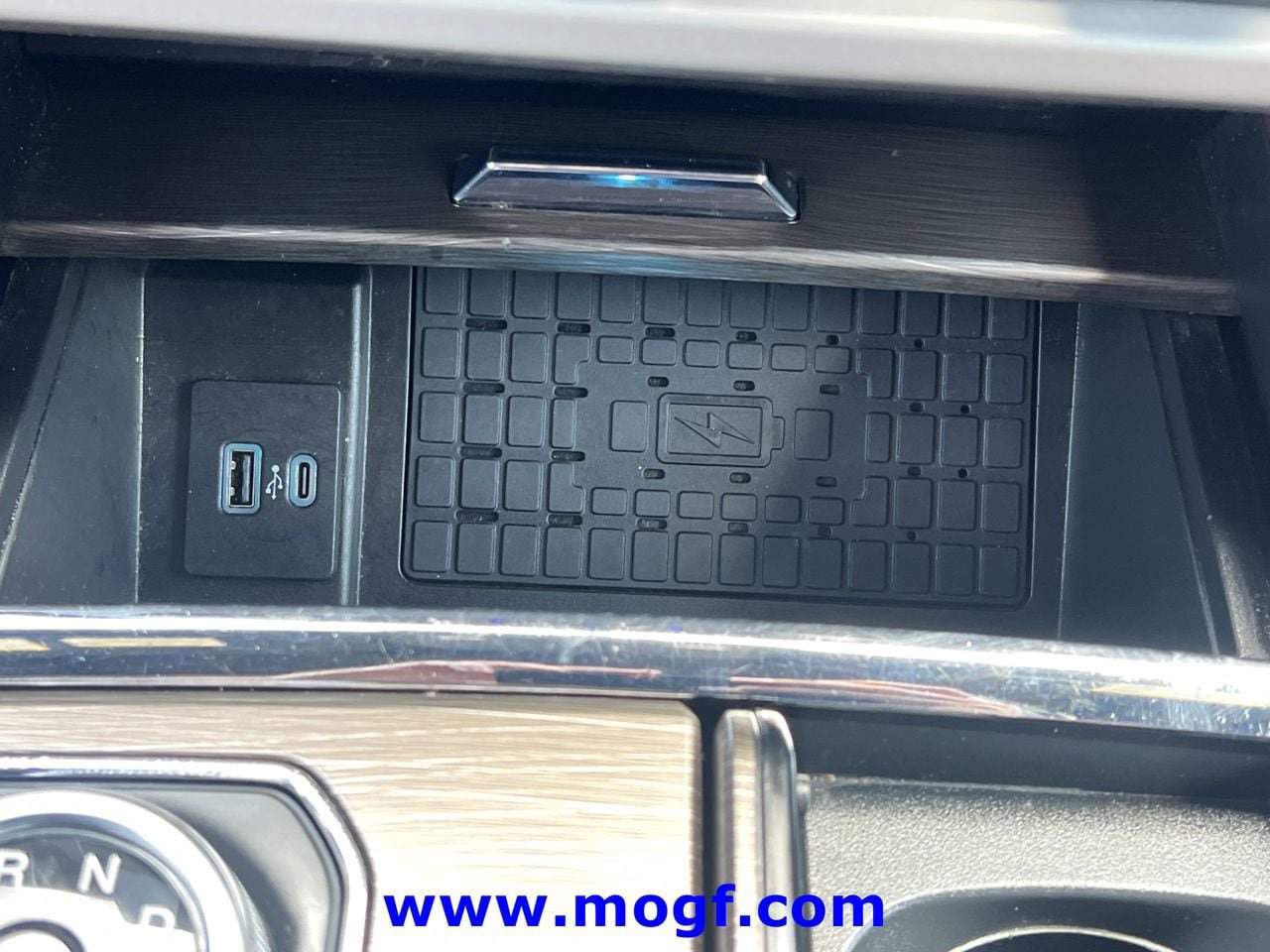 Certified 2024 Ford Expedition Limited RWD image 10