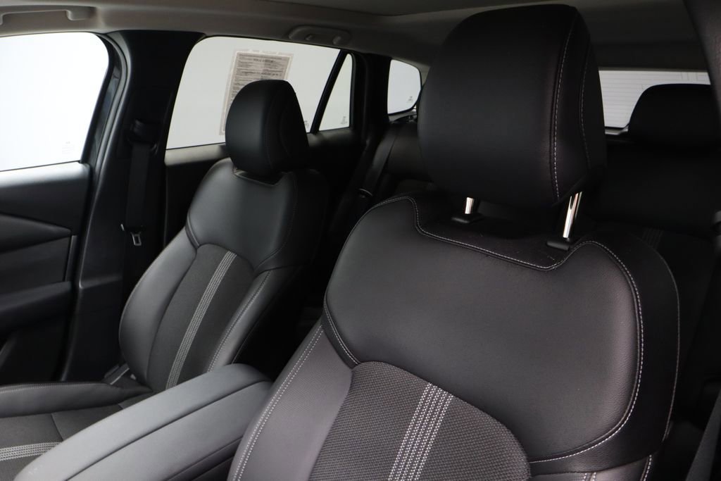 Used 2025 MAZDA CX-50 AWD 2.5 S w/ Premium Package image 26