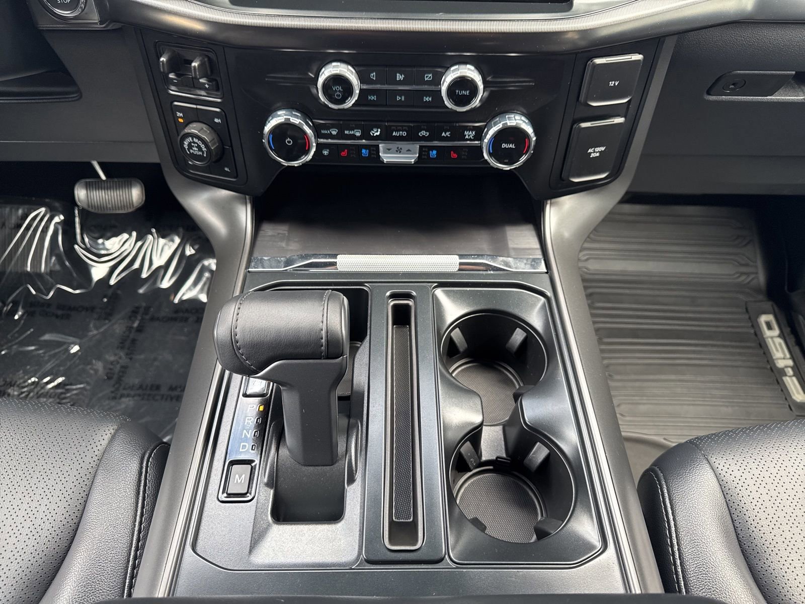 Certified 2024 Ford F150 Lariat w/ FX4 Off-Road Package image 24