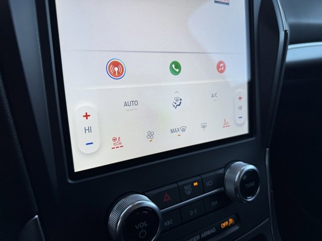 Certified 2024 Ford Edge Titanium image 28