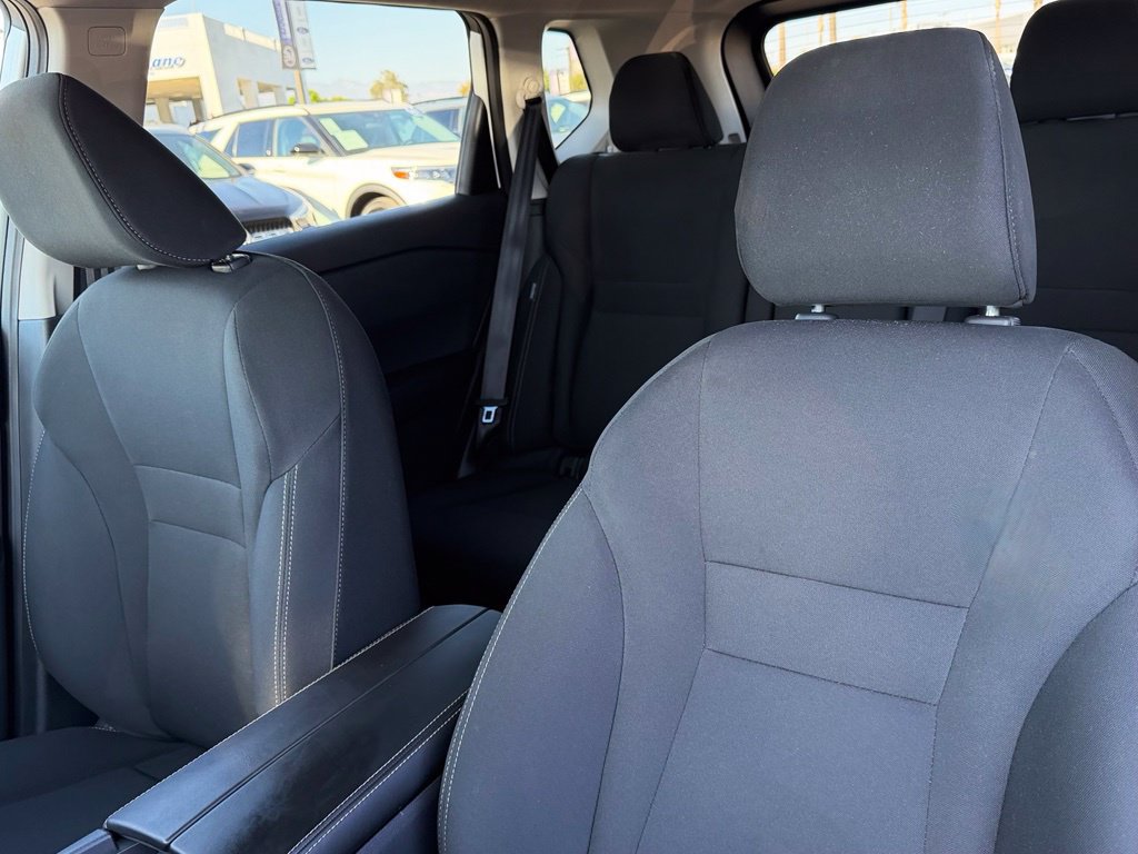 Used 2025 Nissan Rogue S FWD image 16