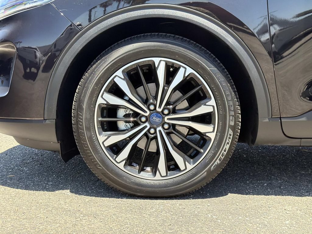 Certified 2021 Ford Escape SE w/ SE Sport Appearance Package FWD image 28