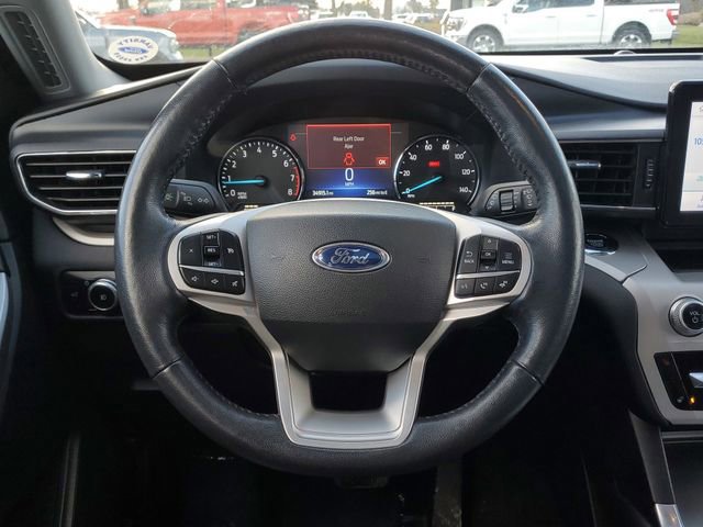 Certified 2023 Ford Explorer XLT w/ Equipment Group 202A image 30