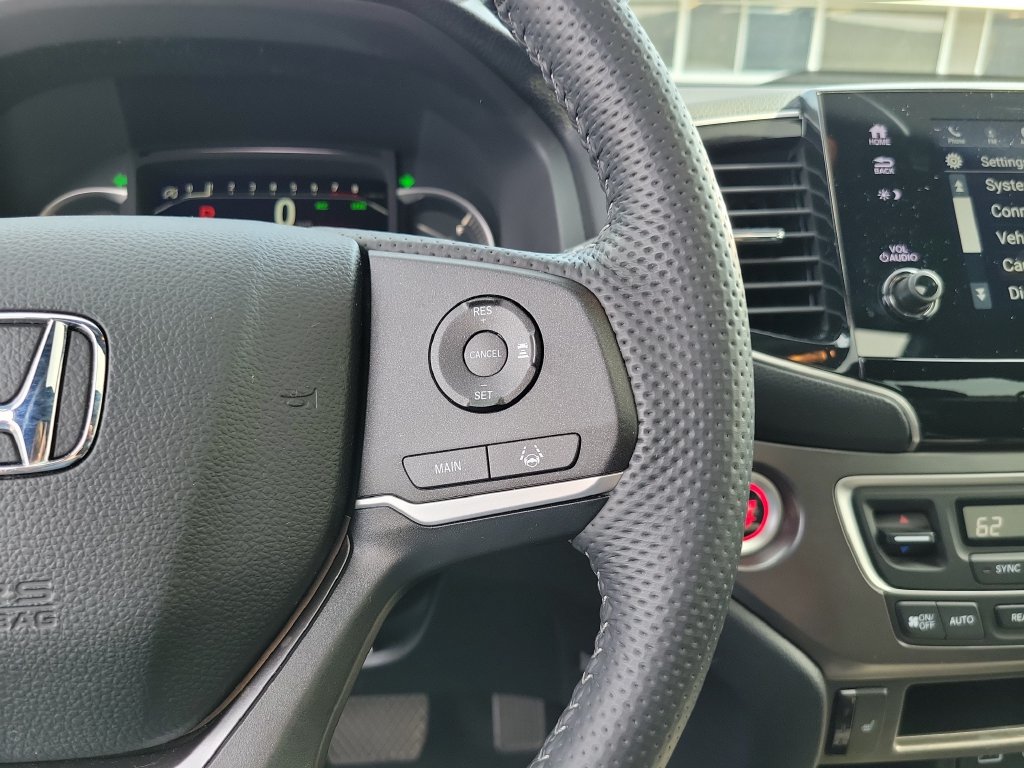 Used 2025 Honda Passport EX-L image 26