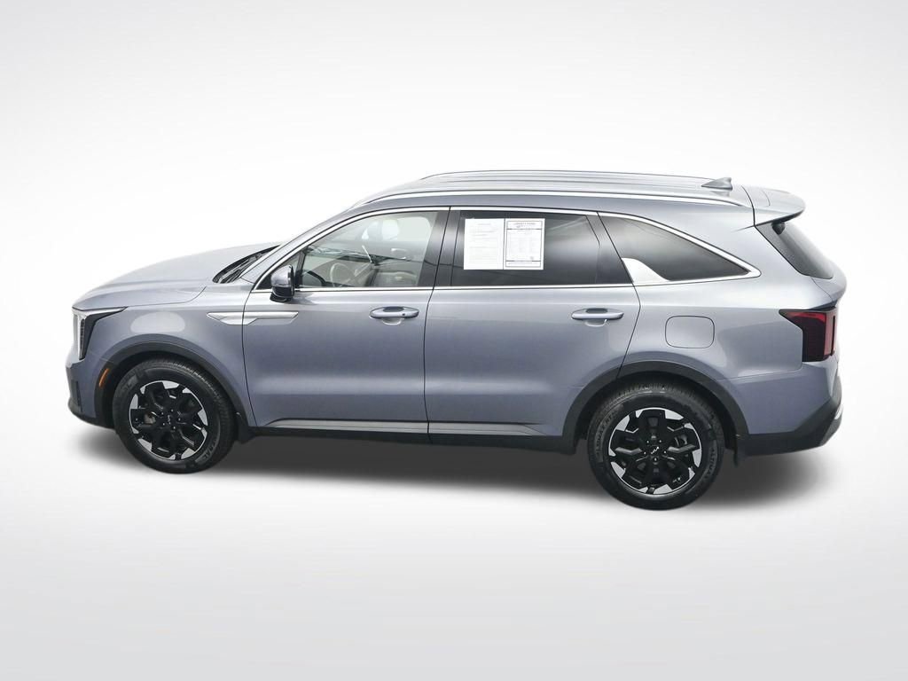 Used 2024 Kia Sorento S FWD image 31