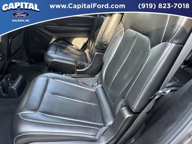 Used 2025 Jeep Grand Cherokee L Limited w/ Black Appearance Package AWD/4WD image 18