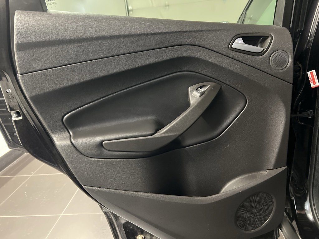 Certified 2019 Ford Escape Titanium image 34