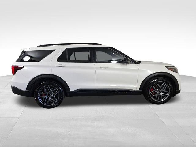 Certified 2025 Ford Explorer ST AWD/4WD image 8
