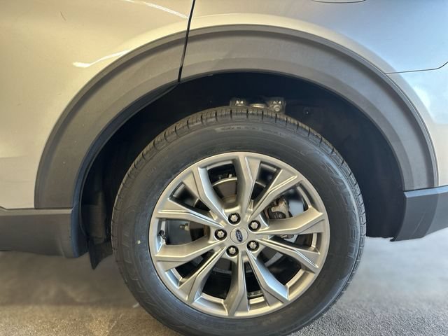 Certified 2020 Ford Explorer XLT w/ Equipment Group 202A AWD/4WD image 10