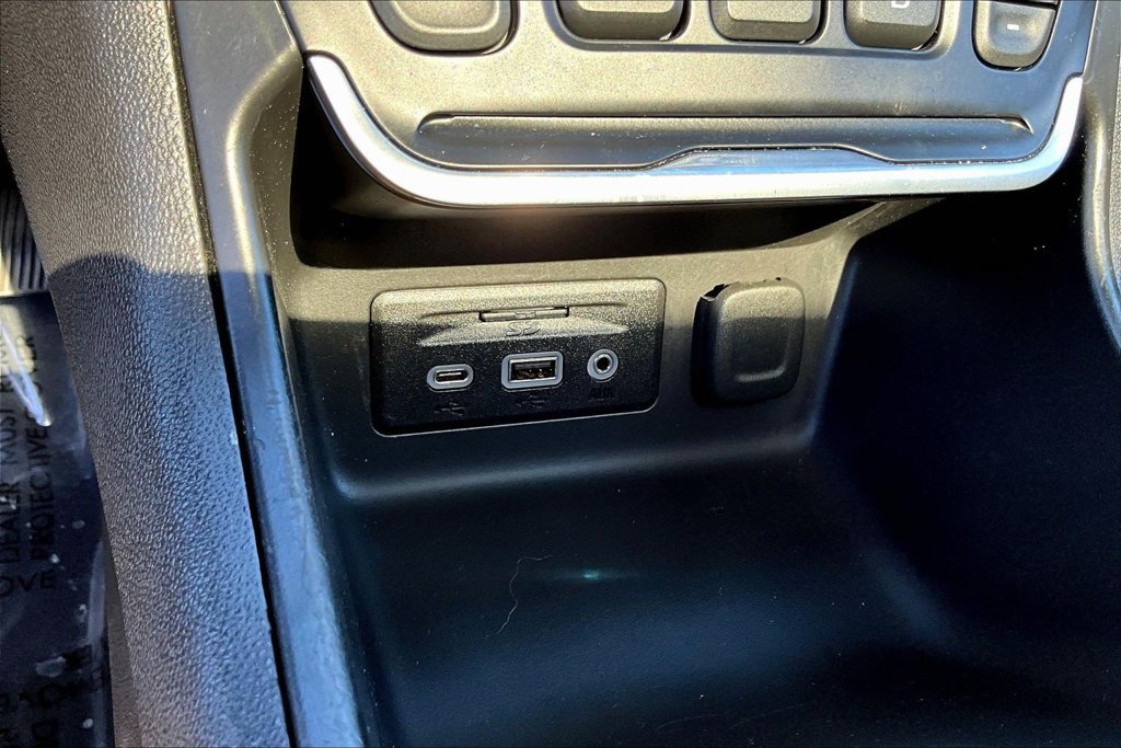 Used 2020 GMC Terrain Denali w/ Denali Premium Package FWD image 18