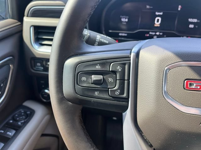 Used 2024 GMC Yukon SLT w/ SLT Luxury Package AWD/4WD image 18
