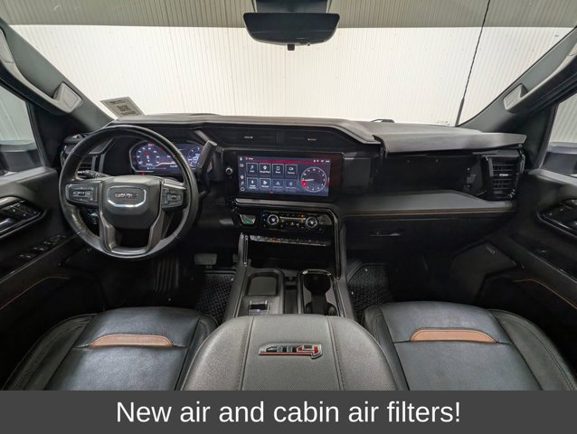 Used 2024 GMC Sierra 2500 AT4 w/ AT4 Premium Plus Package AWD/4WD image 3