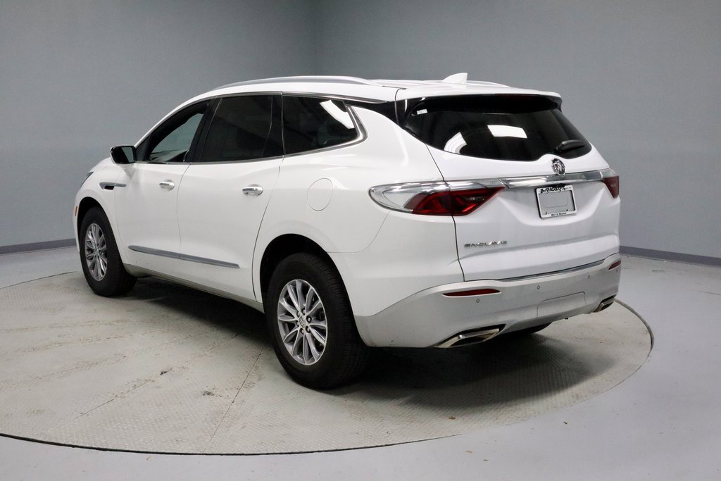 Used 2024 Buick Enclave Premium image 10