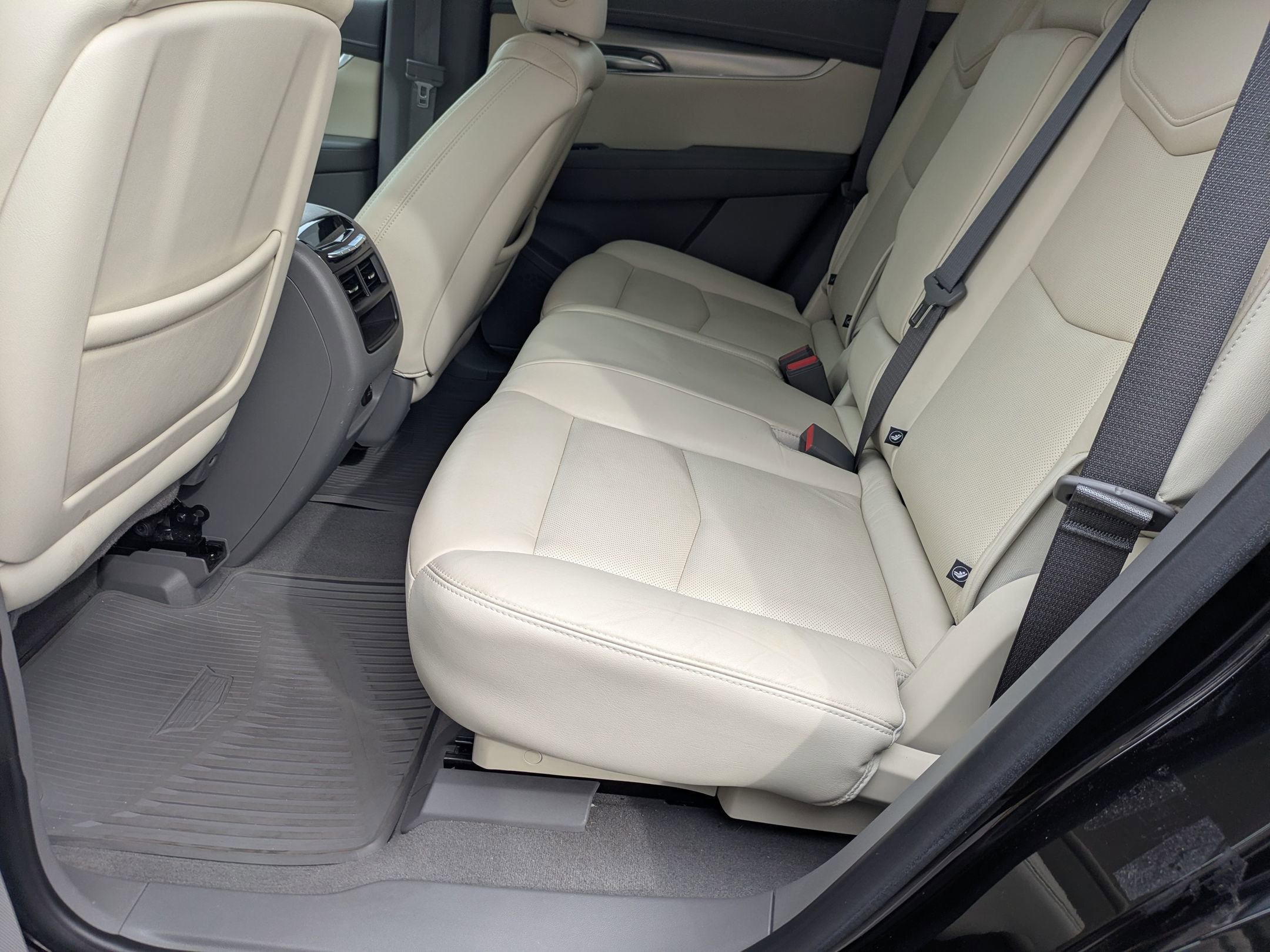 Used 2019 Cadillac XT5 Premium Luxury w/ Driver Assist Package image 29