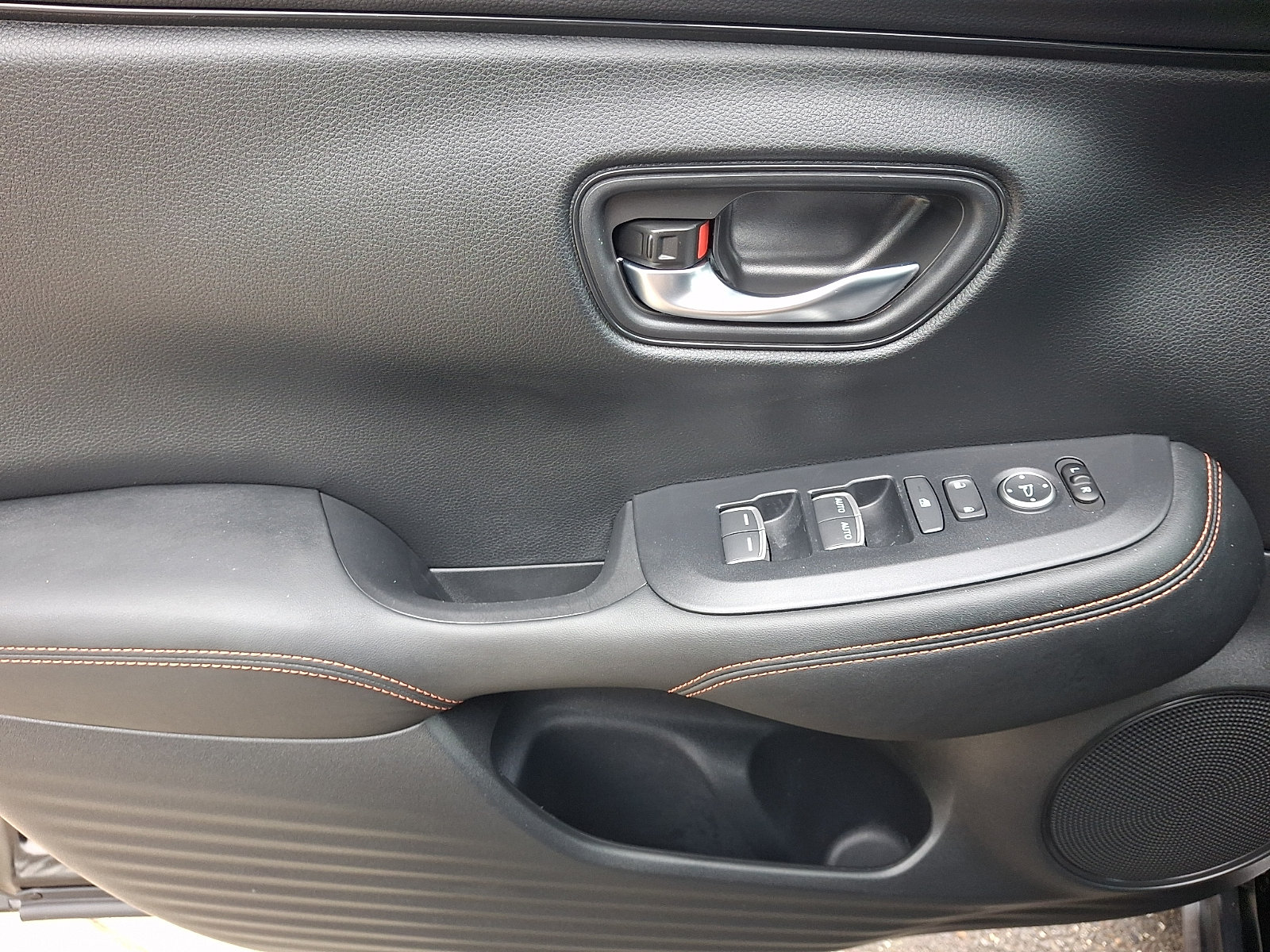Used 2024 Honda HR-V Sport image 14