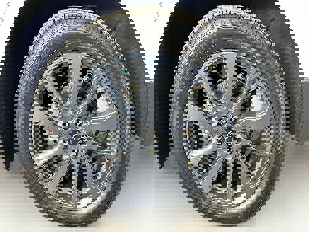 Used 2022 Chevrolet Equinox RS w/ RS Leather Package image 8