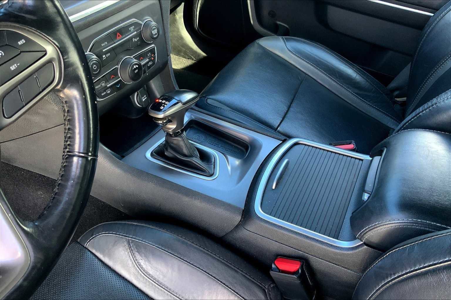 Used 2021 Dodge Charger SXT w/ Leather Interior Group image 18