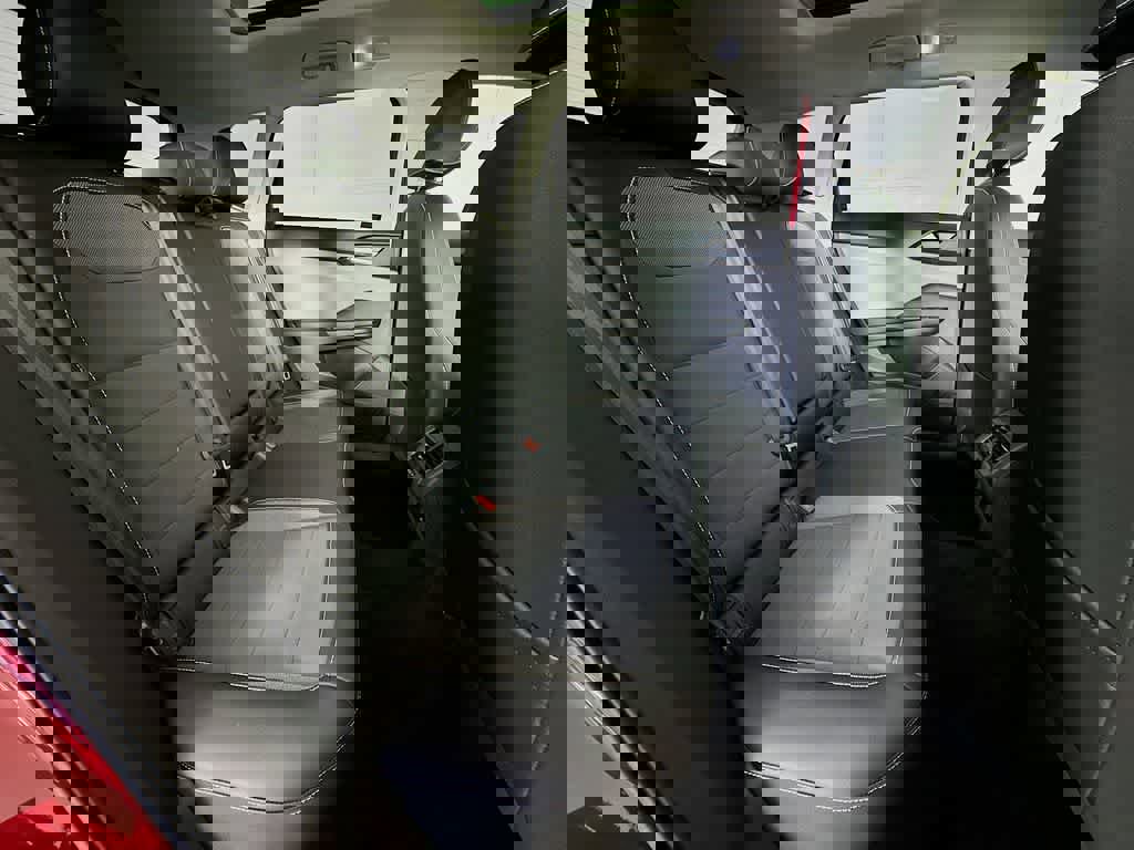 Used 2023 Volkswagen Taos SE w/ Panoramic Sunroof Package image 31