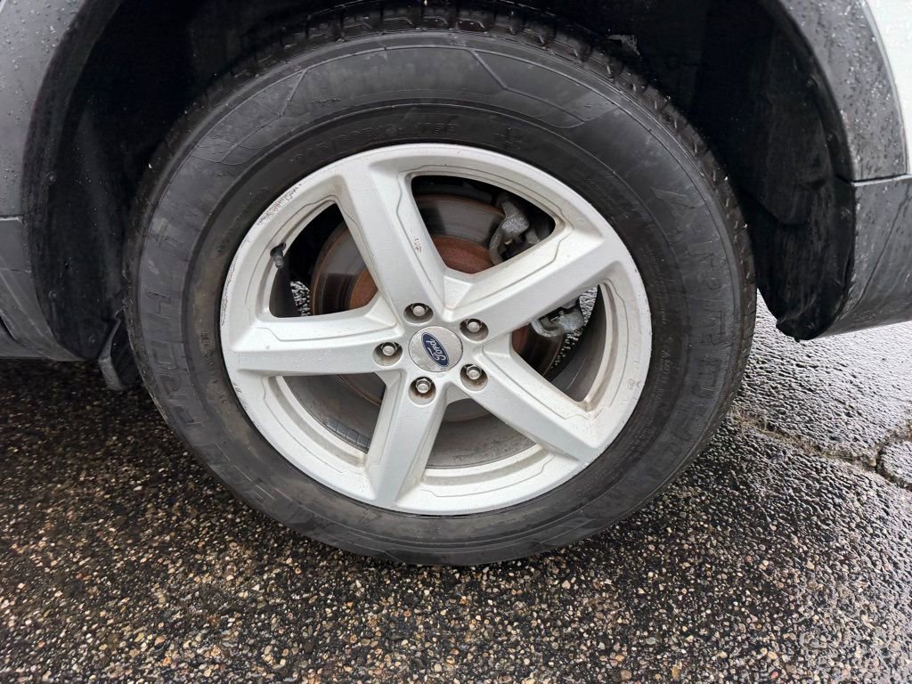 Certified 2018 Ford Explorer XLT FWD image 31