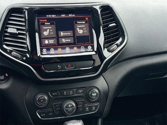 Used 2019 Jeep Cherokee Limited image 13