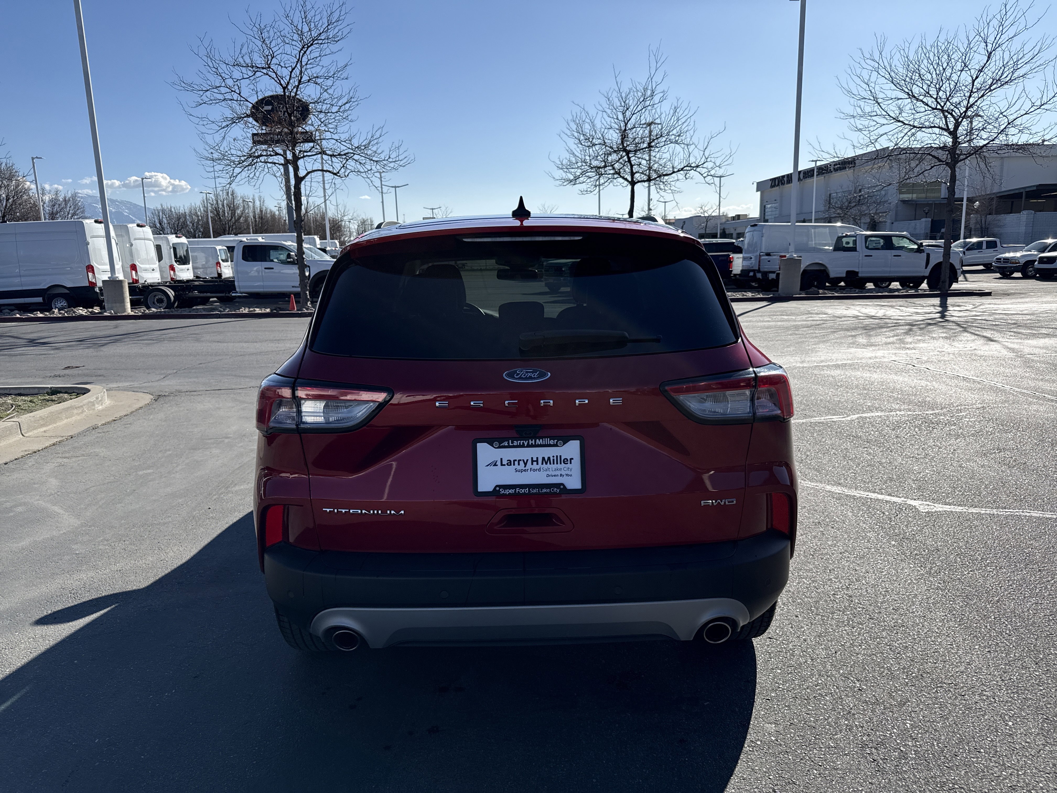 Certified 2022 Ford Escape Titanium image 4