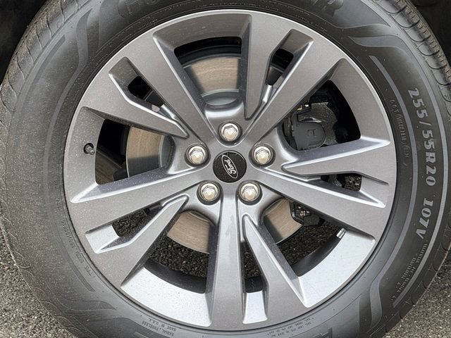 Certified 2023 Ford Explorer XLT w/ Equipment Group 202A AWD/4WD image 17