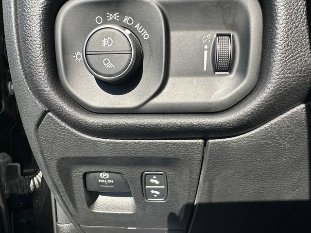 Used 2025 RAM 1500 Big Horn AWD/4WD image 5