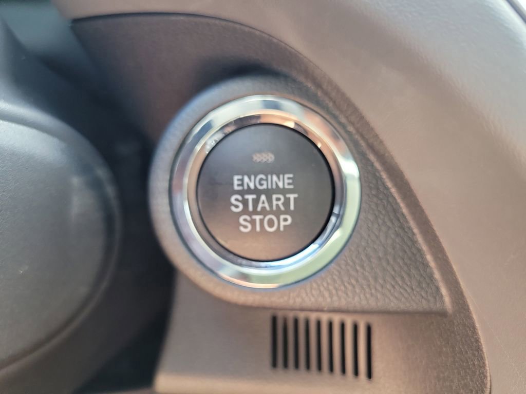 Used 2025 Subaru Crosstrek 2.0i Premium image 23