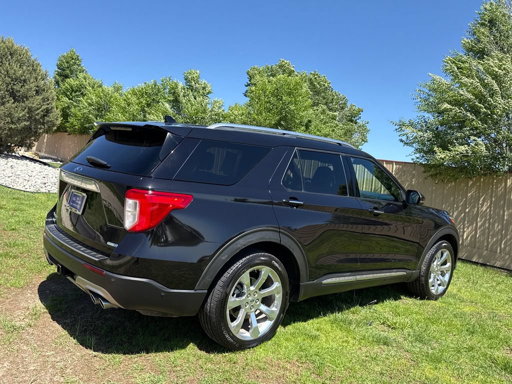 Certified 2020 Ford Explorer Platinum w/ Premium Technology Package AWD/4WD image 9