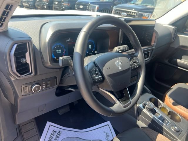 Certified 2025 Ford Bronco Sport Outer Banks w/ Outer Banks Tech Package+ AWD/4WD image 7