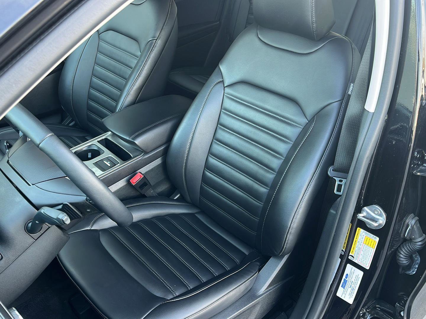 Certified 2024 Ford Edge SEL w/ Convenience Package image 11