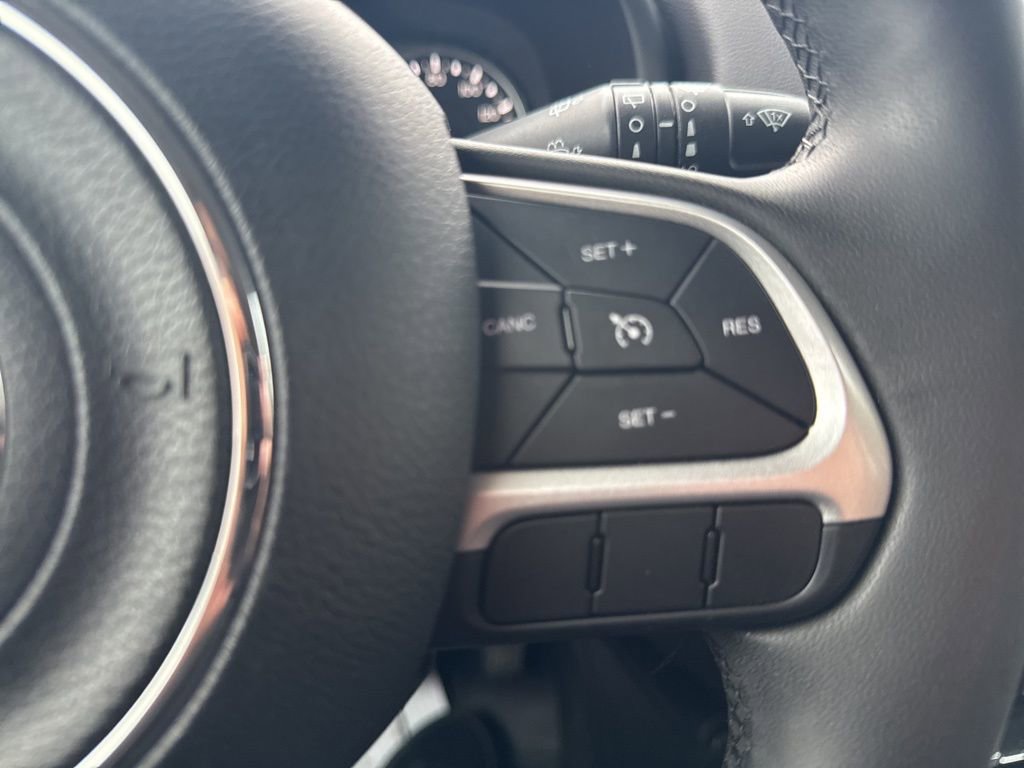 Used 2021 Jeep Renegade Latitude image 20