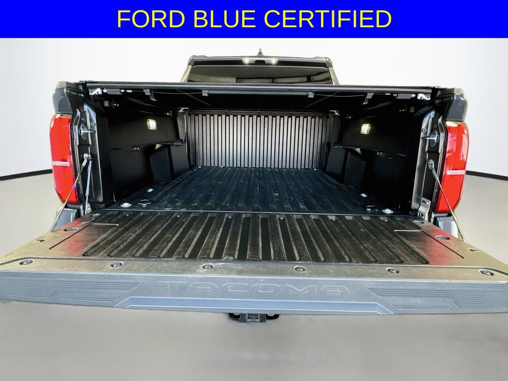Used 2026 Toyota Tacoma SR5 AWD/4WD image 28