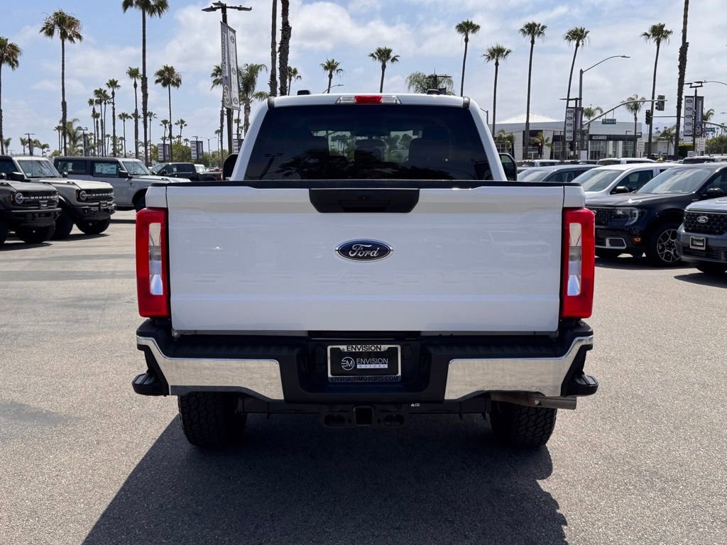 Certified 2025 Ford F250 XLT w/ FX4 Off-Road Package AWD/4WD image 11