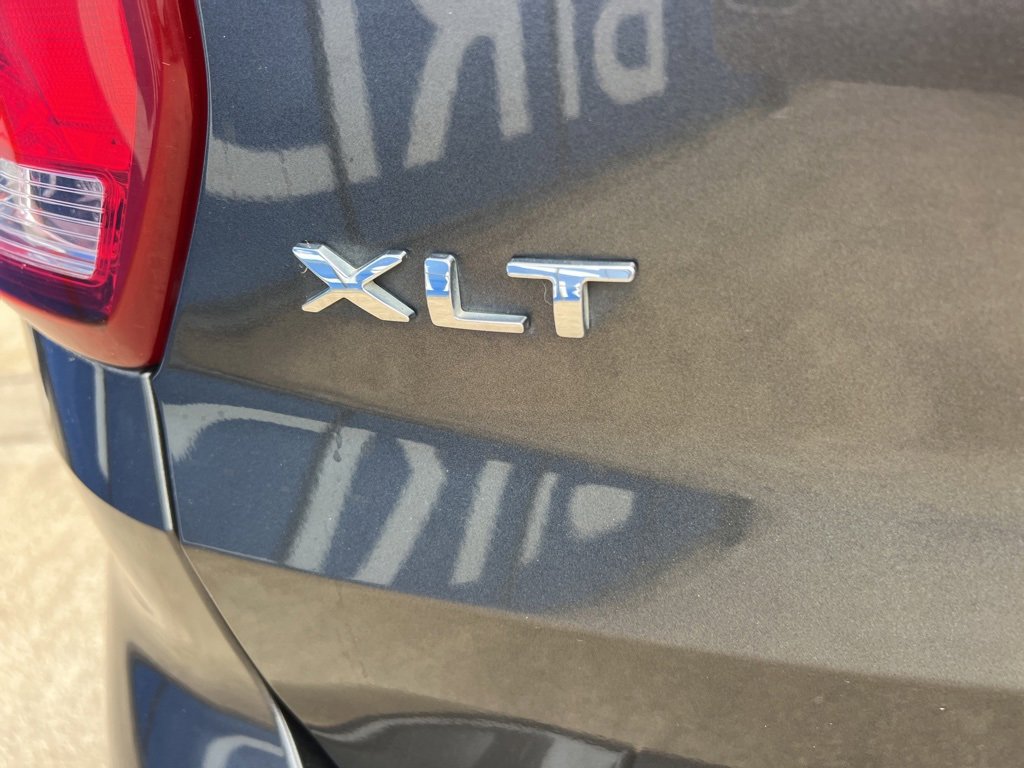 Certified 2019 Ford Explorer XLT image 5